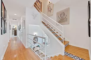 1012 N Wood St, Chicago, IL 60622 - Photo 11