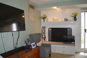 110 W Butterfield Rd, Elmhurst, IL 60126 - Photo 5