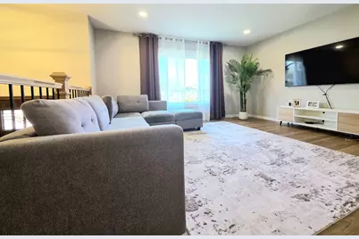 8113 Carlisle Drive, Hanover Park, IL 60133 - Photo 5