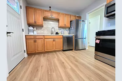 8113 Carlisle Drive, Hanover Park, IL 60133 - Photo 9