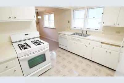 1229 Middlebury Lane, Wilmette, IL 60091 - Photo 15