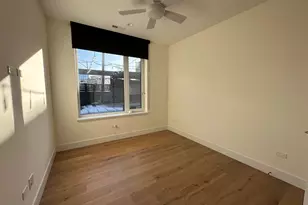 550 N Ogden Ave, Chicago, IL 60642 - Photo 17