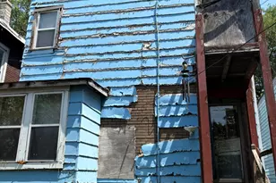 8750 S Exchange Ave, Chicago, IL 60617 - Photo 9