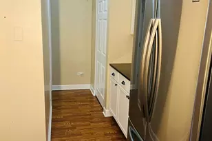 3175 Falling Waters Ln, Lindenhurst, IL 60046 - Photo 9