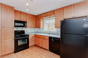 9235 Kildare Ave, Skokie, IL 60076 - Photo 11