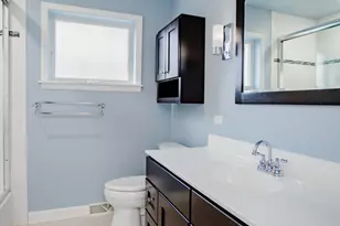 9235 Kildare Ave, Skokie, IL 60076 - Photo 21