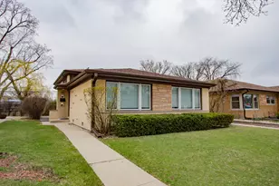 9235 Kildare Ave, Skokie, IL 60076 - Photo 1