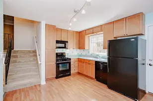 9235 Kildare Ave, Skokie, IL 60076 - Photo 13