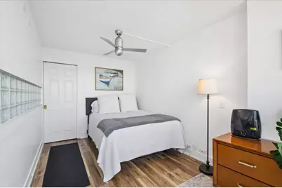 1560 N Sandburg Terrace #2207J, Chicago, IL 60610 - Photo 9