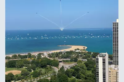 1560 N Sandburg Terrace #2207J, Chicago, IL 60610 - Photo 19