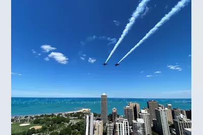 1560 N Sandburg Terrace #2207J, Chicago, IL 60610 - Photo 15