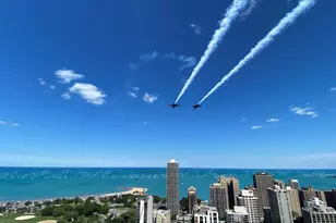 1560 N Sandburg Terrace, Chicago, IL 60610 - Photo 15