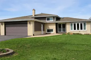 6124 W 123rd St, Palos Heights, IL 60463 - Photo 1