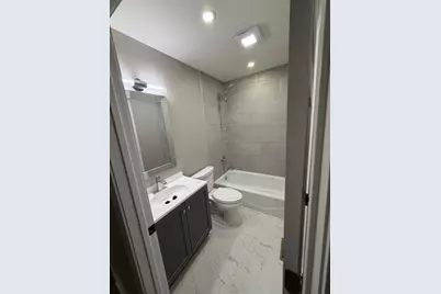 208 Albert Drive, Vernon Hills, IL 60061 - Photo 9