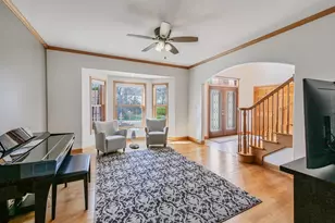 500 E Sherwood Dr, Addison, IL 60101 - Photo 7