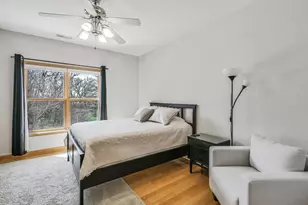 500 E Sherwood Dr, Addison, IL 60101 - Photo 35