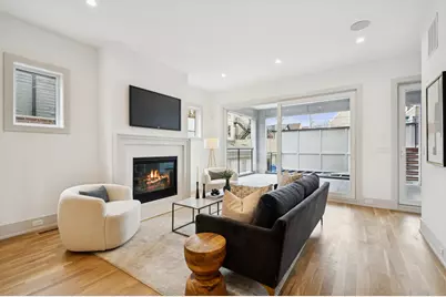 2246 W Lyndale Street #1, Chicago, IL 60647 - Photo 7