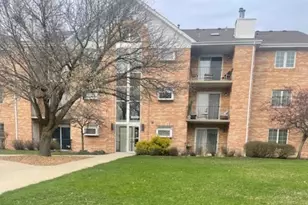 18320 Robin Ln, Homewood, IL 60430 - Photo 1