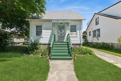 6948 W Berwyn Avenue, Chicago, IL 60656 - Photo 1