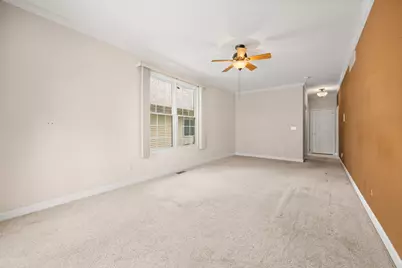 223 Quinlan Avenue, Dekalb, IL 60115 - Photo 27