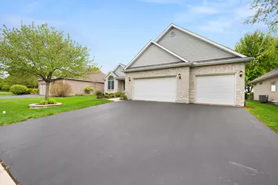 223 Quinlan Avenue, Dekalb, IL 60115 - Photo 3