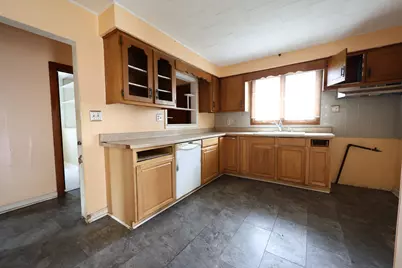 312 SW Circle Drive, Joliet, IL 60433 - Photo 5