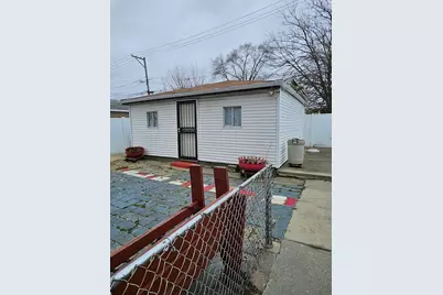 10032 S King Drive, Chicago, IL 60628 - Photo 9