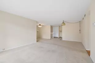 5851 Doe Cir, Westmont, IL 60559 - Photo 9