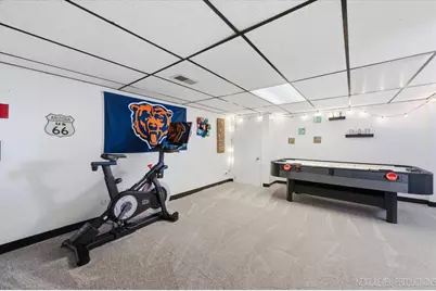 213 W School Street, Villa Park, IL 60181 - Photo 15