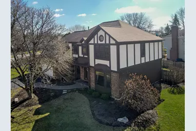 2012 Somerset Lane, Wheaton, IL 60189 - Photo 1
