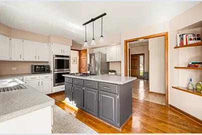 2012 Somerset Lane, Wheaton, IL 60189 - Photo 13