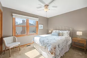 2012 Somerset Ln, Wheaton, IL 60189 - Photo 23