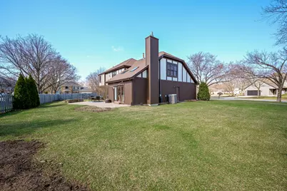 2012 Somerset Lane, Wheaton, IL 60189 - Photo 31