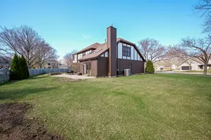 2012 Somerset Ln, Wheaton, IL 60189 - Photo 31