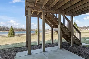 724 Wellington Ln, Cary, IL 60013 - Photo 23