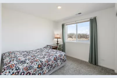 724 Wellington Lane, Cary, IL 60013 - Photo 13