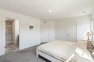 724 Wellington Ln, Cary, IL 60013 - Photo 11