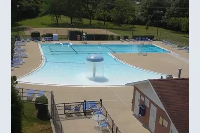 1936 Whitingham Lane, Hoffman Estates, IL 60169 - Photo 21