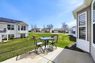 3321 Rockwell Cir, Mundelein, IL 60060 - Photo 15