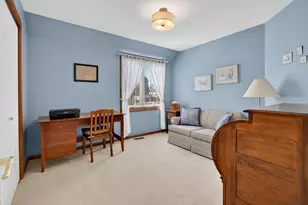 1013 Iroquois Ave, Naperville, IL 60563 - Photo 29