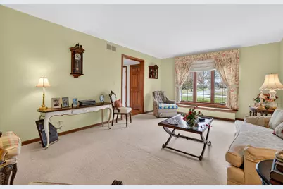 1013 Iroquois Avenue, Naperville, IL 60563 - Photo 3