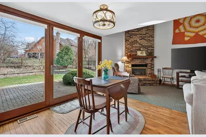 1013 Iroquois Avenue, Naperville, IL 60563 - Photo 11