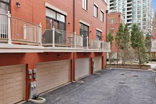 449 N Clinton St, Chicago, IL 60654 - Photo 17