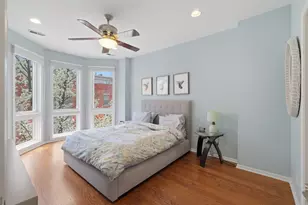449 N Clinton St, Chicago, IL 60654 - Photo 11
