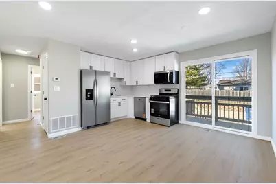 222 Pell Avenue, Romeoville, IL 60446 - Photo 7