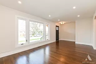 10455 S Whipple St, Chicago, IL 60655 - Photo 15