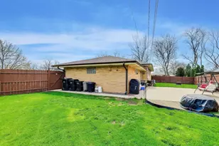 8124 W Courtland Ave W, Harwood Heights, IL 60706 - Photo 27