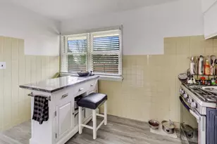 8124 W Courtland Ave W, Harwood Heights, IL 60706 - Photo 9