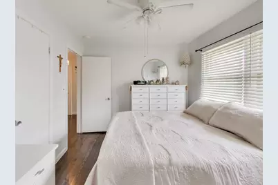 8124 W Courtland Avenue W, Harwood Heights, IL 60706 - Photo 11