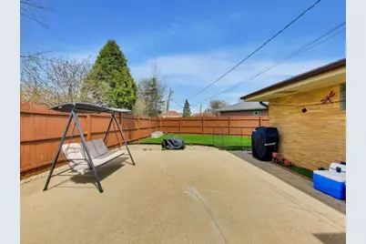 8124 W Courtland Avenue W, Harwood Heights, IL 60706 - Photo 25